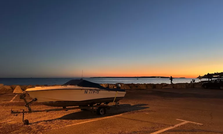 couché de soleil sur Golf Juan près d'Antibes