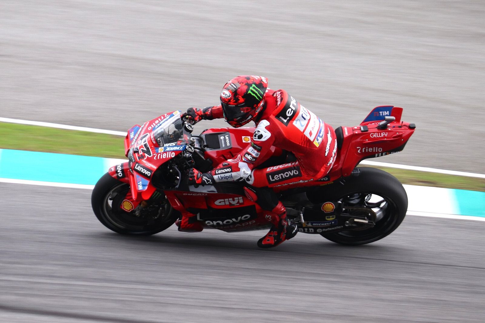 Francesco Bagnaia sur la Ducati Lenovo au Grand Prix de Malaisie MotoGP 2025