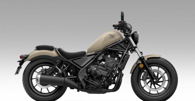 Honda CMX500 Rebel 2027 nouveau coloris marron mat, vue de profil