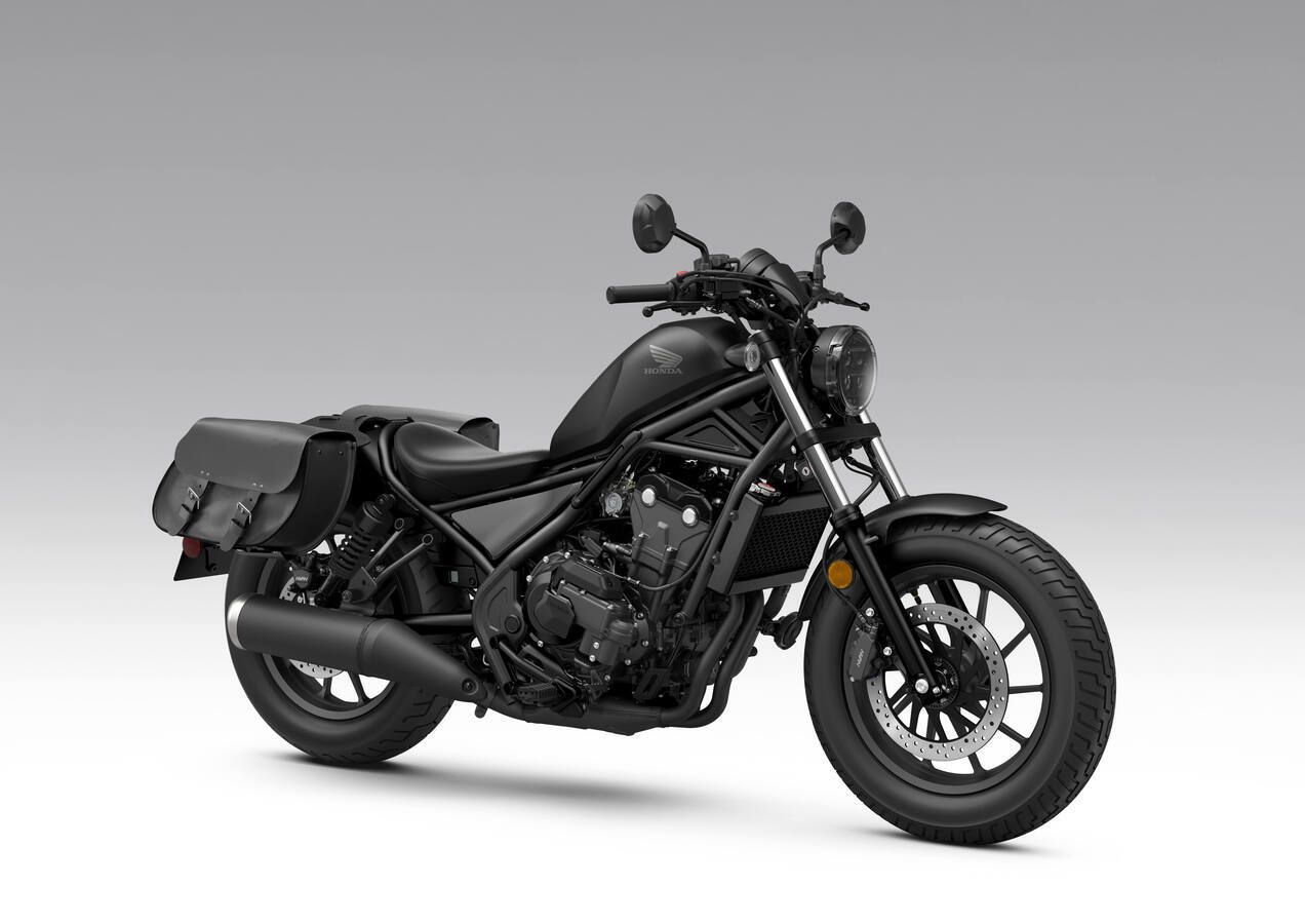 Honda CMX500 Rebel 2027 noir mat équipée du pack Voyage avec sacoches latérales