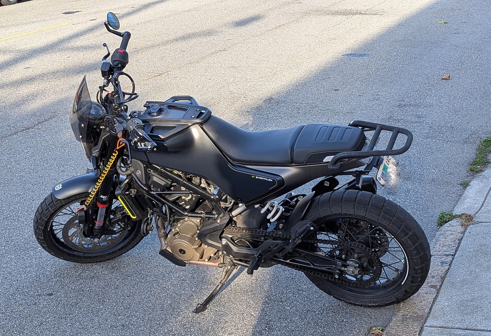 Husqvarna Svartpilen 401