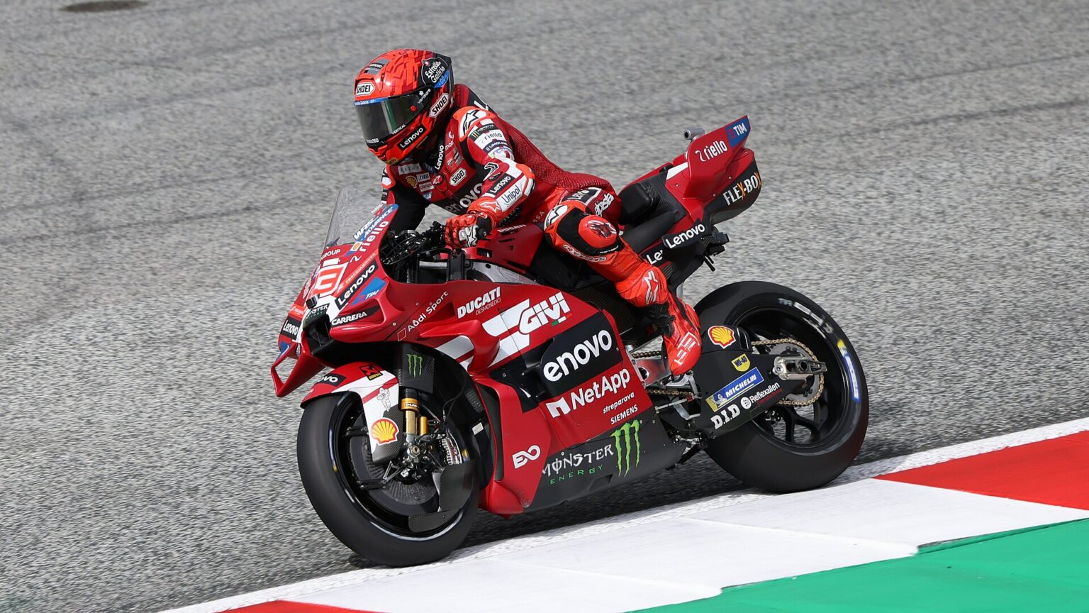 Marc Márquez sur sa Ducati Lenovo n°93 en piste lors du Grand Prix d'Autriche MotoGP 2026