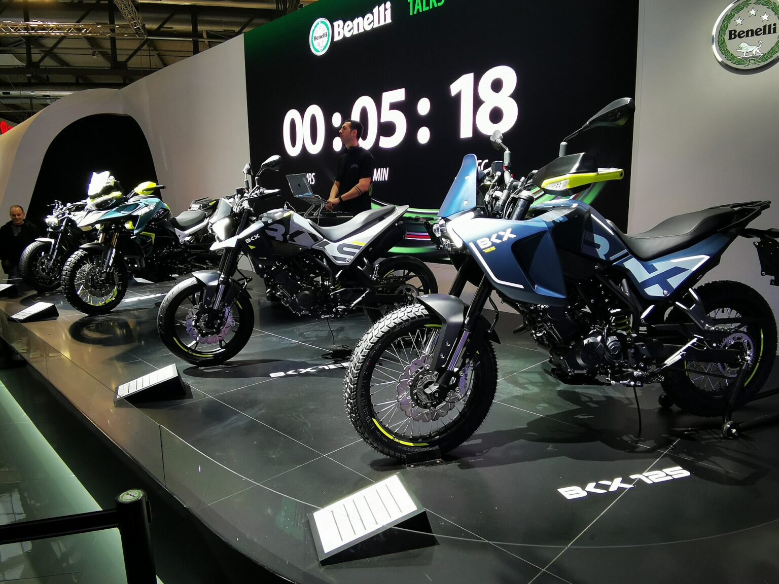 Stand Benelli au salon EICMA 2024 à Fiera Milano Rho